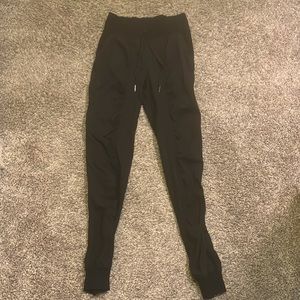 Lululemon Dance Studio Mid-Rise Full Length Jogger
